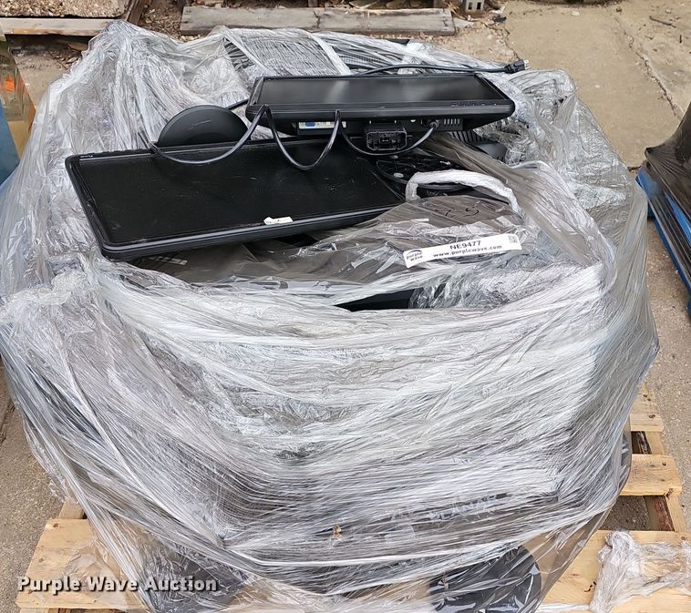 image for item NE9477 Approximately 25 Planar monitors