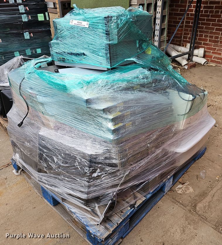 image for item NE9482 Approximately 100 routers