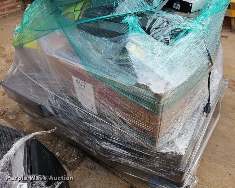 image for item NE9482 Approximately 100 routers