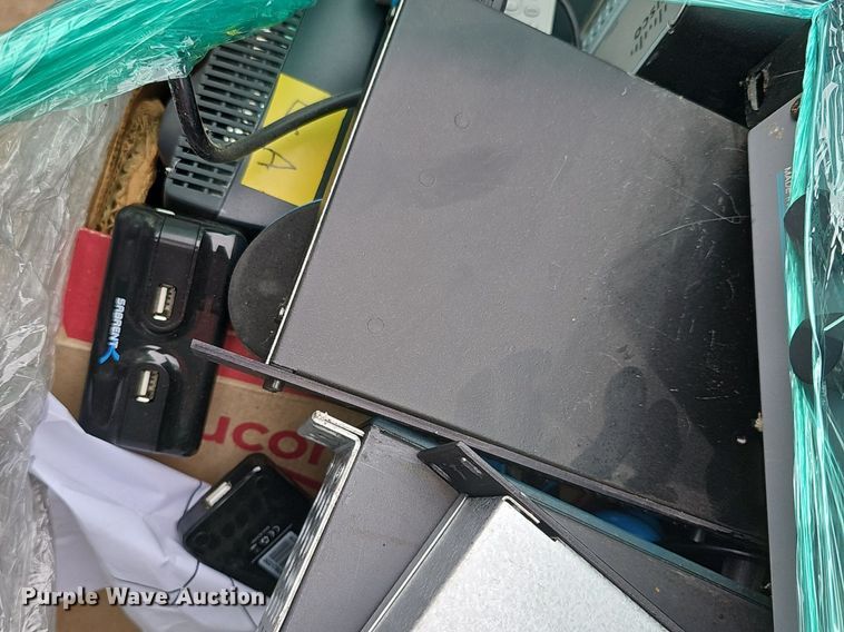 image for item NE9482 Approximately 100 routers