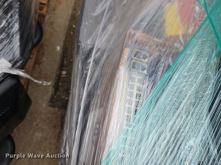 image for item NE9482 Approximately 100 routers