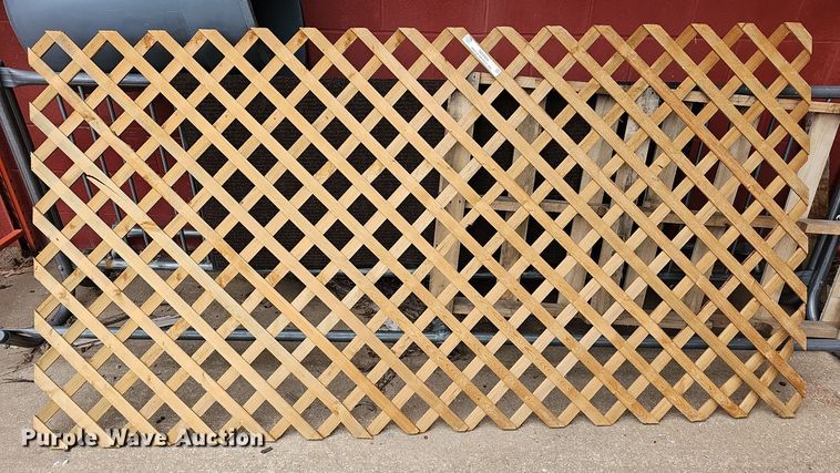 image for item NE9484 (8) wood lattices