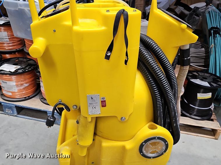 image for item NE9520 Janitorial equipment 