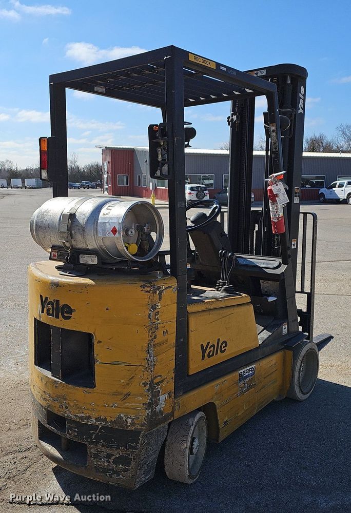 image for item NE9527 Yale GLC040AFNUAE092 forklift