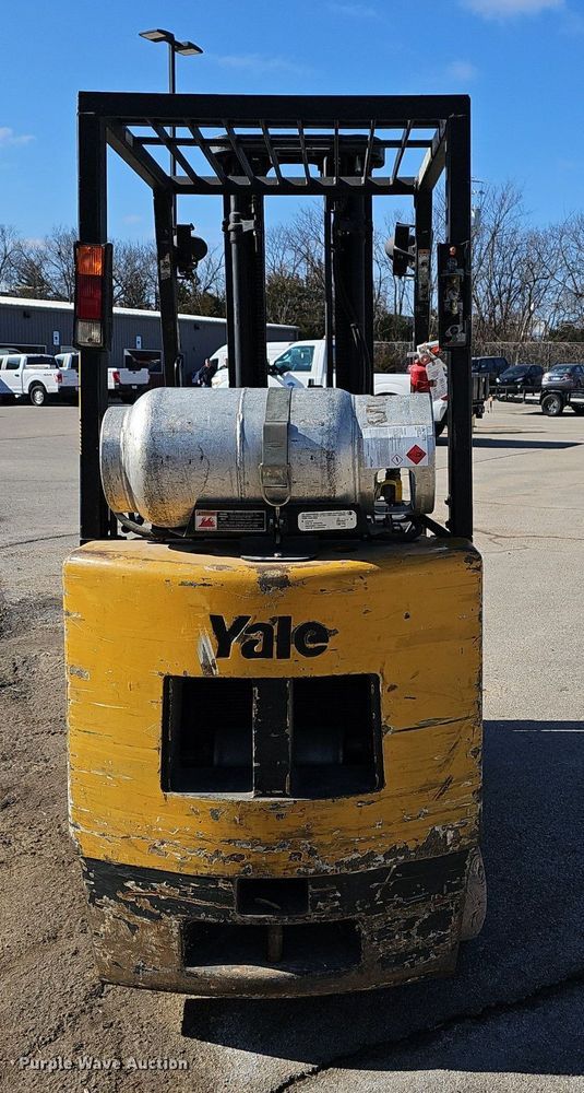 image for item NE9527 Yale GLC040AFNUAE092 forklift