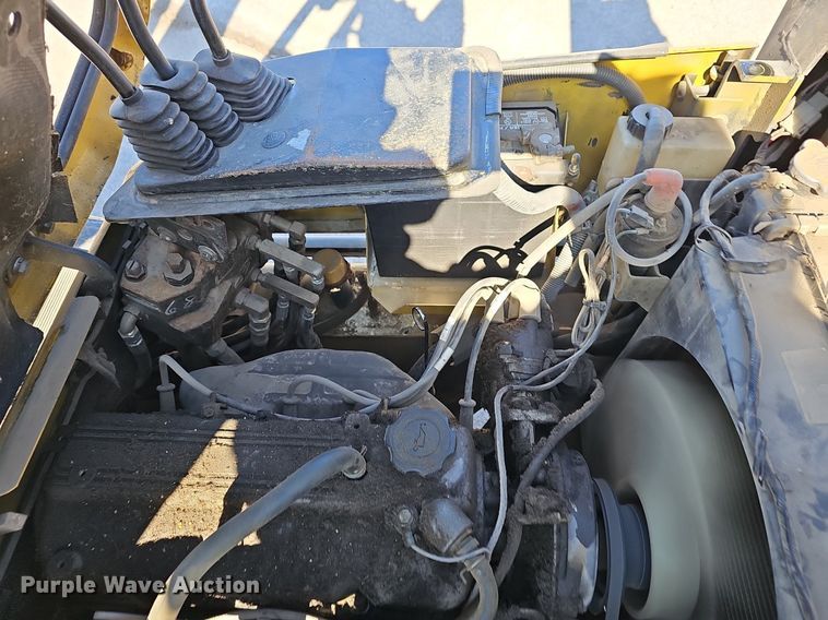 image for item NE9527 Yale GLC040AFNUAE092 forklift