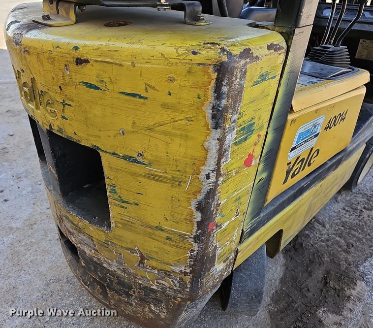 image for item NE9528 Yale GLC040AFNUAE082 forklift