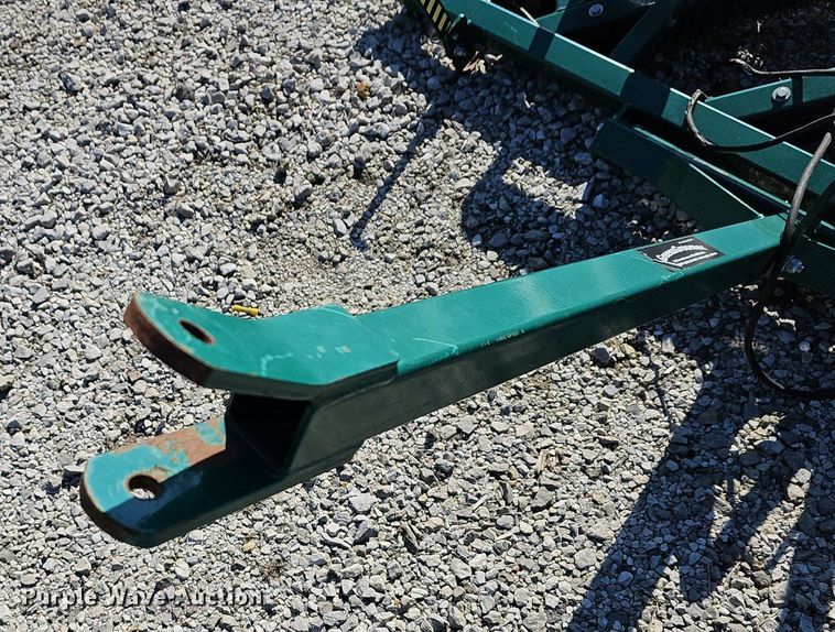 image for item NE9529 (2) artificial turf groomers