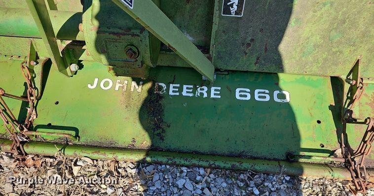image for item NE9531 John Deere  660 tiller