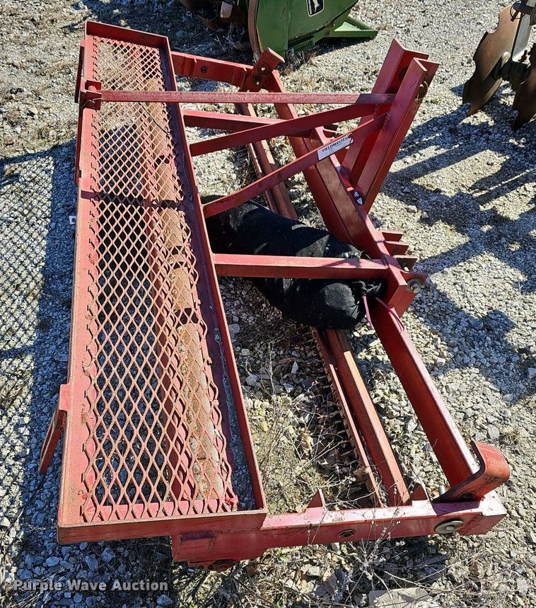 image for item NE9532 Turf equipment 