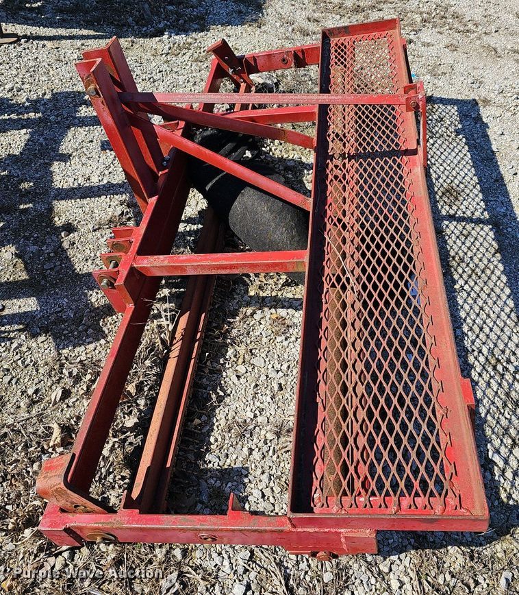 image for item NE9532 Turf equipment 