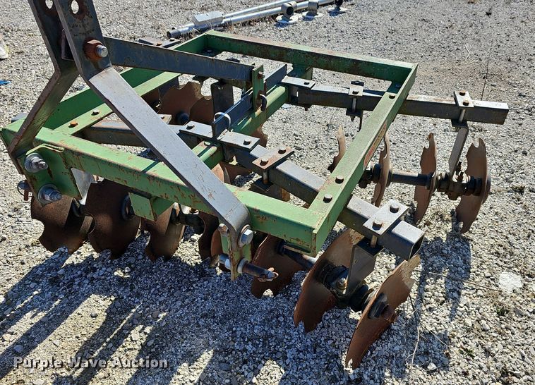 image for item NE9532 Turf equipment 