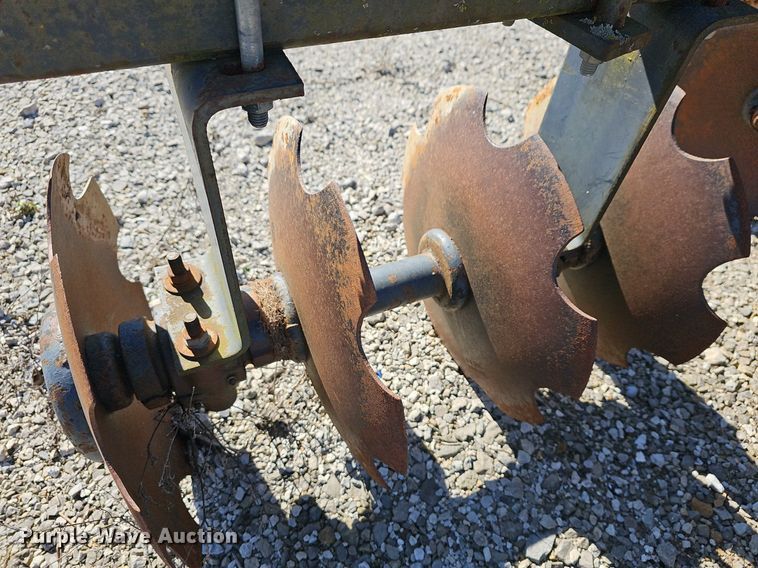 image for item NE9532 Turf equipment 