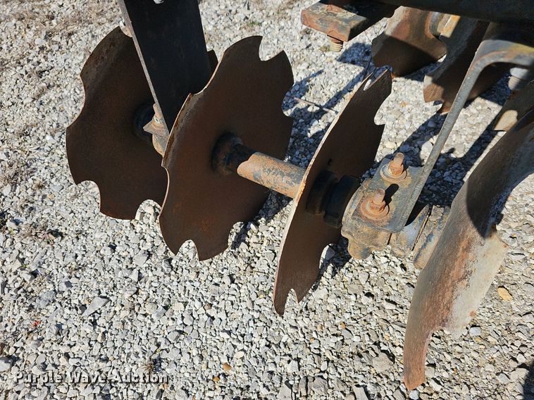 image for item NE9532 Turf equipment 