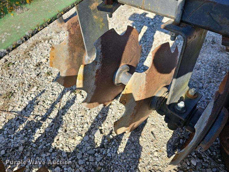 image for item NE9532 Turf equipment 