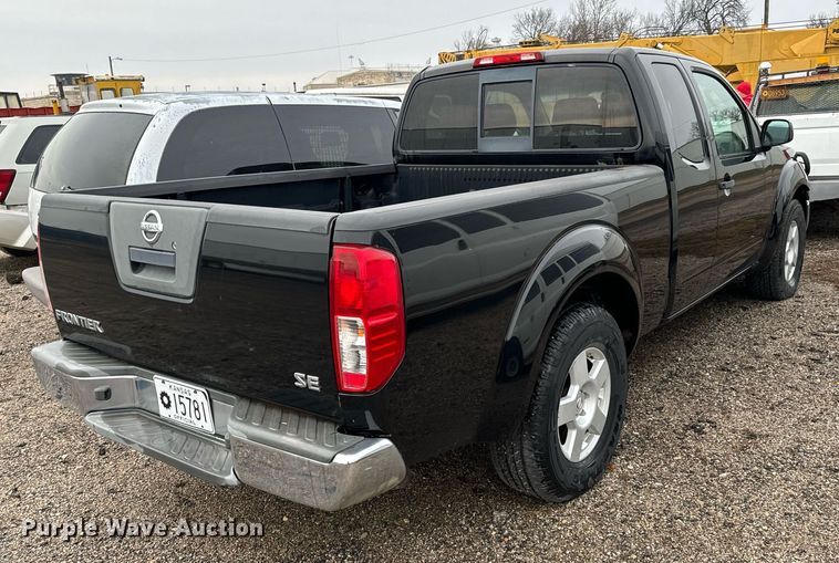 image for item NI9774 2005 Nissan Frontier  King Cab pickup truck