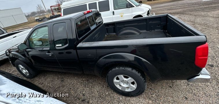 image for item NI9774 2005 Nissan Frontier  King Cab pickup truck