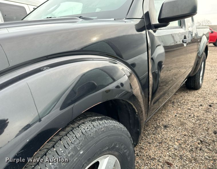 image for item NI9774 2005 Nissan Frontier  King Cab pickup truck