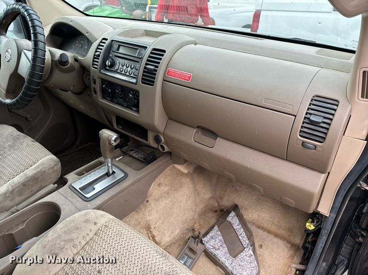 image for item NI9774 2005 Nissan Frontier  King Cab pickup truck