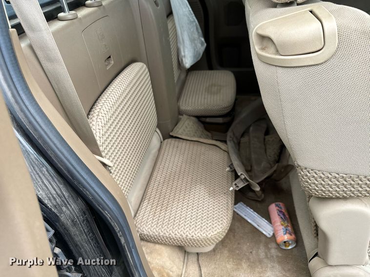 image for item NI9774 2005 Nissan Frontier  King Cab pickup truck