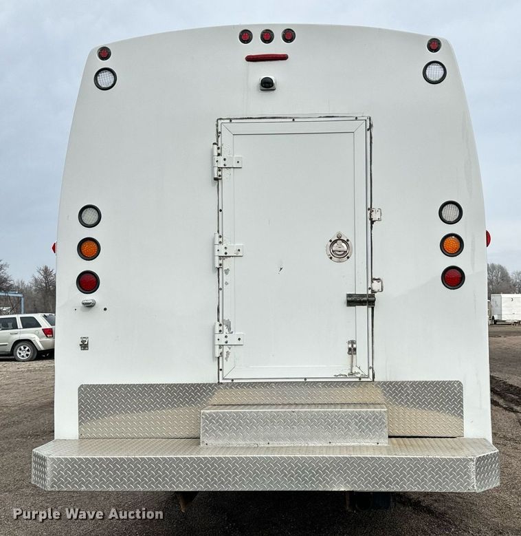 image for item NI9778 2008 Freightliner Business Class M2 inmate transport bus