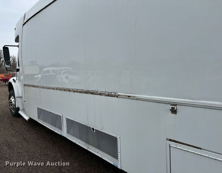 image for item NI9778 2008 Freightliner Business Class M2 inmate transport bus