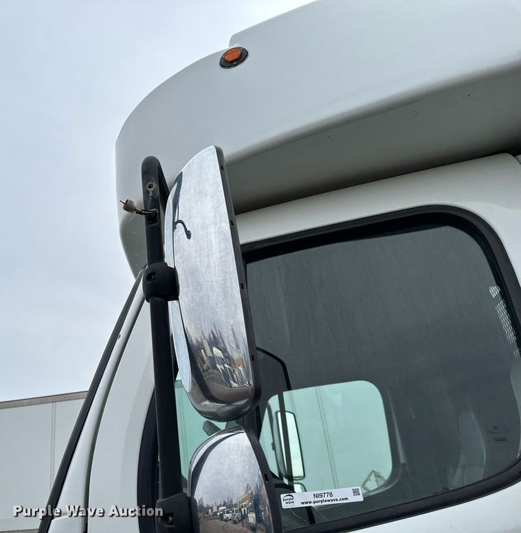 image for item NI9778 2008 Freightliner Business Class M2 inmate transport bus