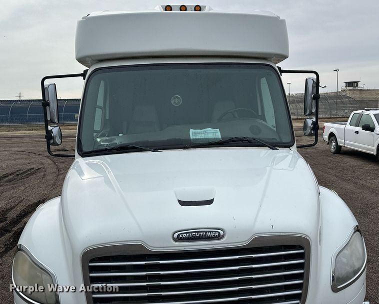 image for item NI9778 2008 Freightliner Business Class M2 inmate transport bus