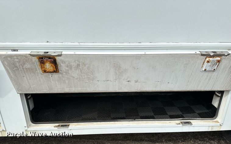 image for item NI9778 2008 Freightliner Business Class M2 inmate transport bus