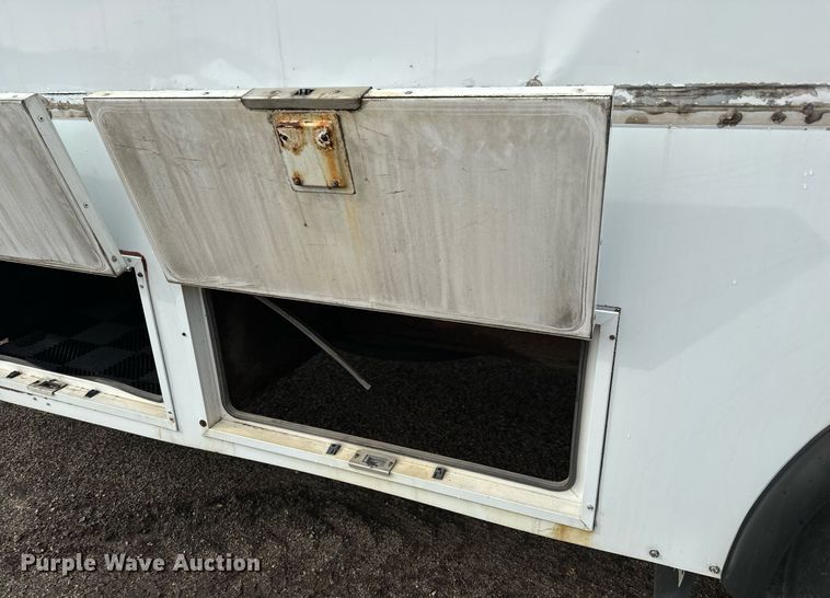 image for item NI9778 2008 Freightliner Business Class M2 inmate transport bus