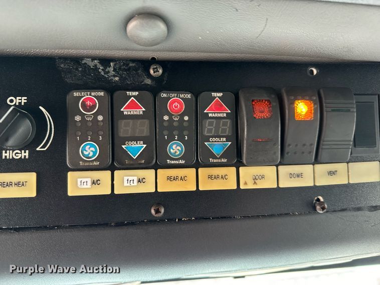 image for item NI9778 2008 Freightliner Business Class M2 inmate transport bus