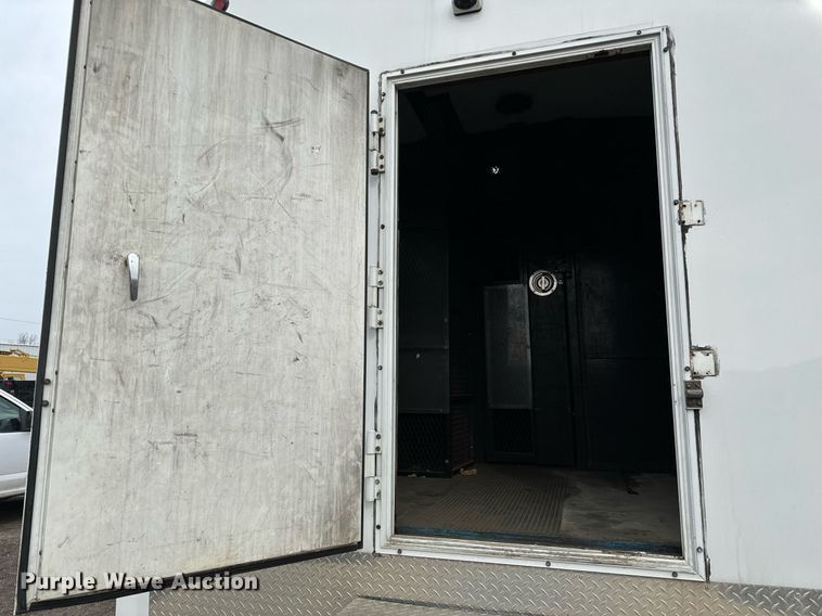 image for item NI9778 2008 Freightliner Business Class M2 inmate transport bus