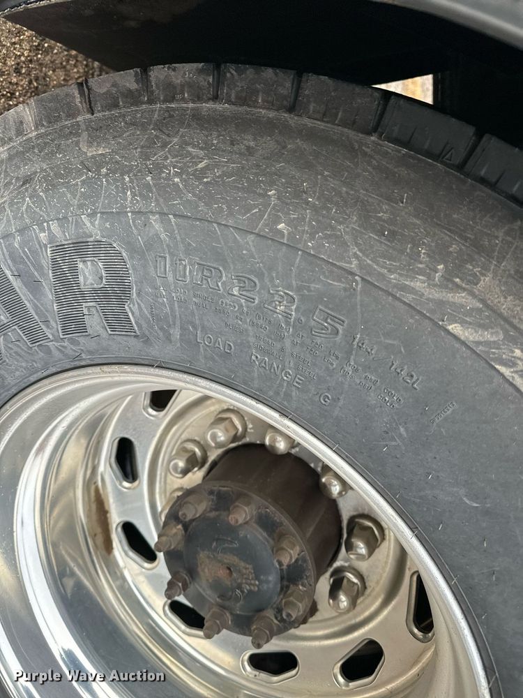 image for item NI9778 2008 Freightliner Business Class M2 inmate transport bus