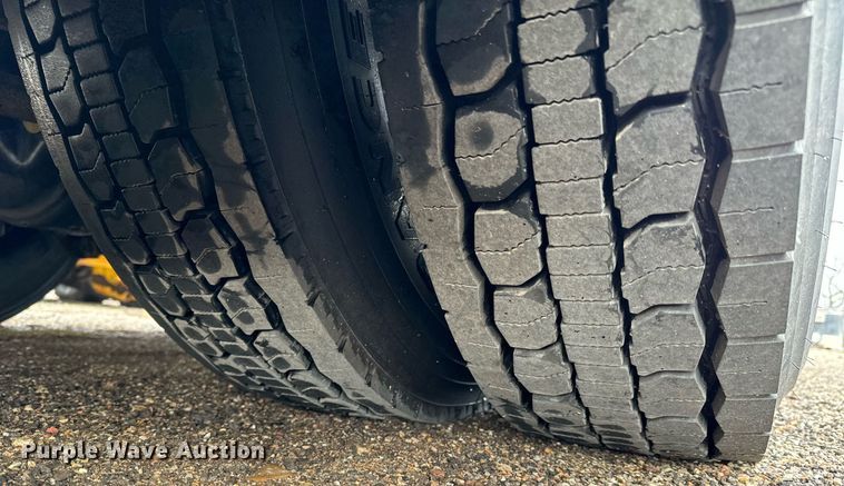 image for item NI9778 2008 Freightliner Business Class M2 inmate transport bus