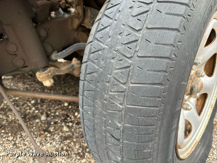 image for item NI9782 2000 Nissan Frontier  pickup truck