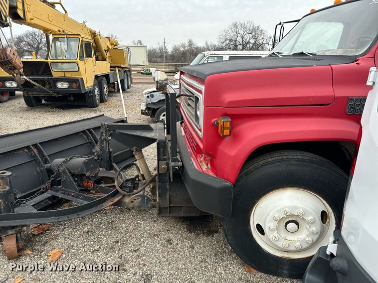 image for item NI9783 1977 Chevrolet C60 dump truck