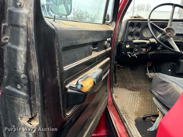 image for item NI9783 1977 Chevrolet C60 dump truck