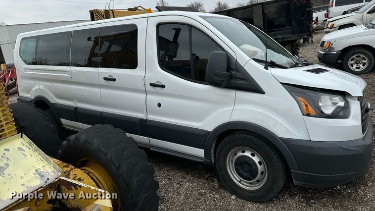 image for item NI9784 2015 Ford Transit 350 van