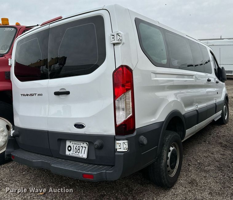 image for item NI9784 2015 Ford Transit 350 van