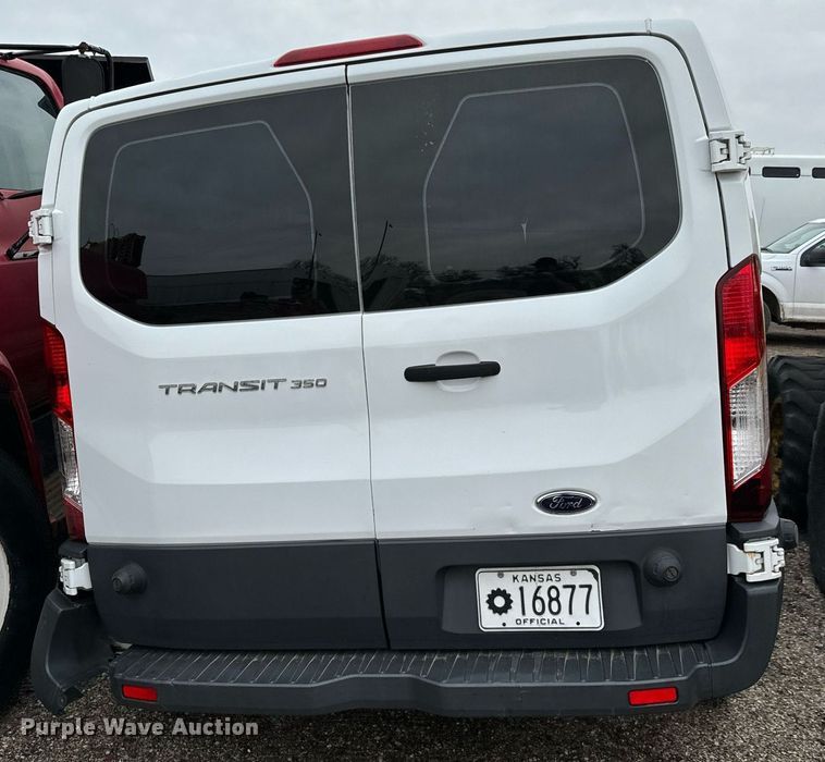 image for item NI9784 2015 Ford Transit 350 van