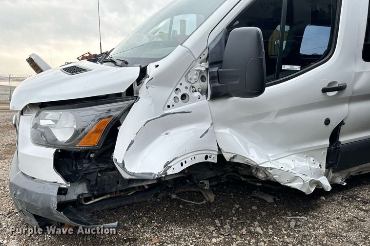 image for item NI9784 2015 Ford Transit 350 van