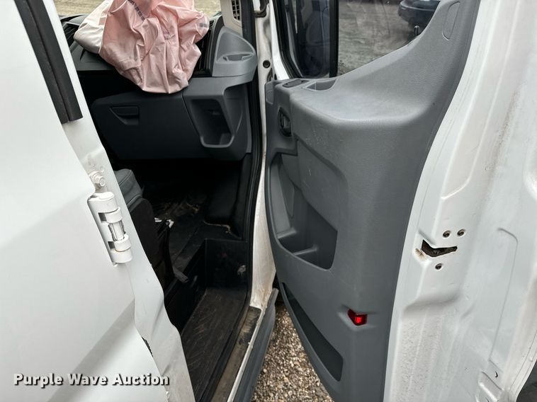 image for item NI9784 2015 Ford Transit 350 van