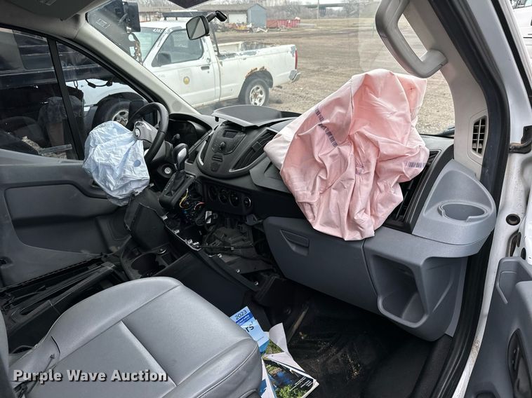 image for item NI9784 2015 Ford Transit 350 van