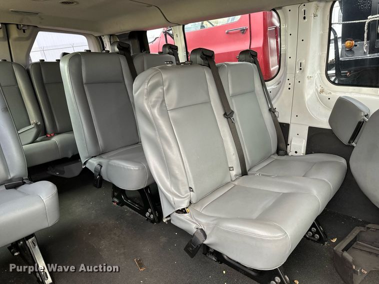 image for item NI9784 2015 Ford Transit 350 van