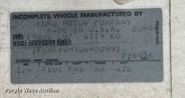 image for item NI9785 1983 Ford F600 grain truck