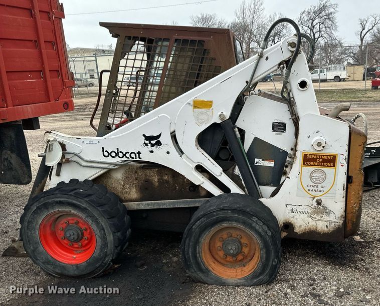 image for item NI9786 1999 Bobcat 873 skid steer loader