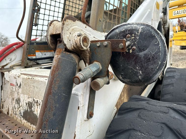 image for item NI9786 1999 Bobcat 873 skid steer loader