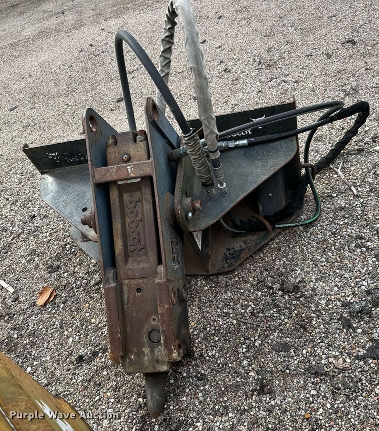 image for item NI9786 1999 Bobcat 873 skid steer loader