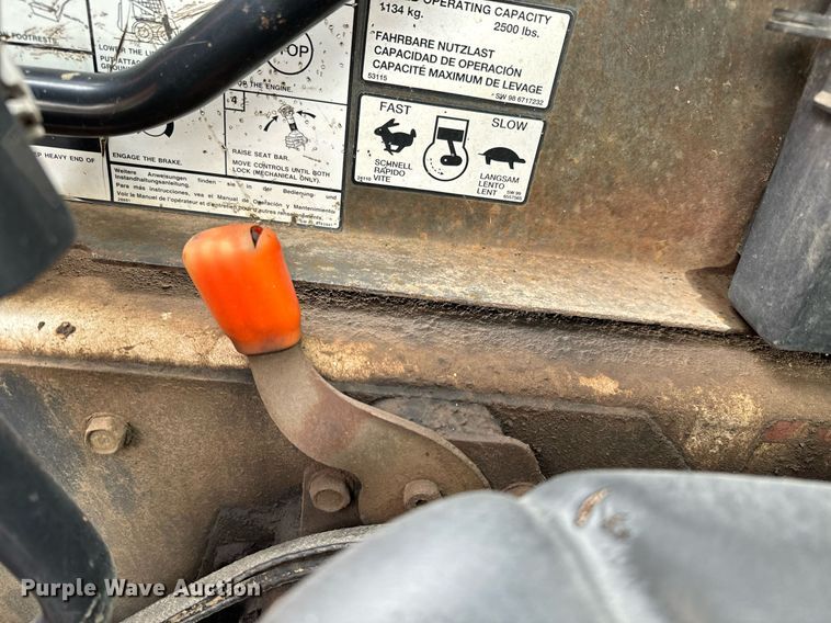 image for item NI9786 1999 Bobcat 873 skid steer loader