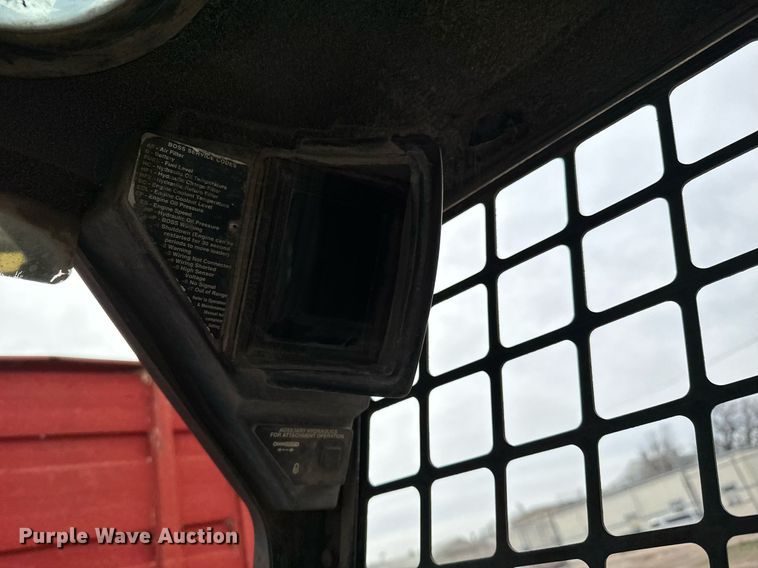 image for item NI9786 1999 Bobcat 873 skid steer loader